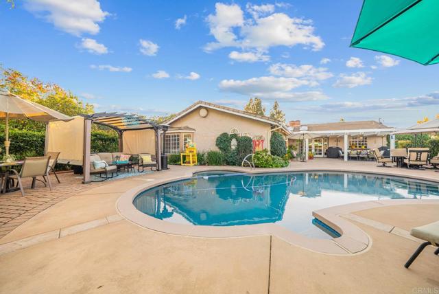 Detail Gallery Image 13 of 64 For 11921 1/2 Fuerte Dr, El Cajon,  CA 92020 - 4 Beds | 3 Baths