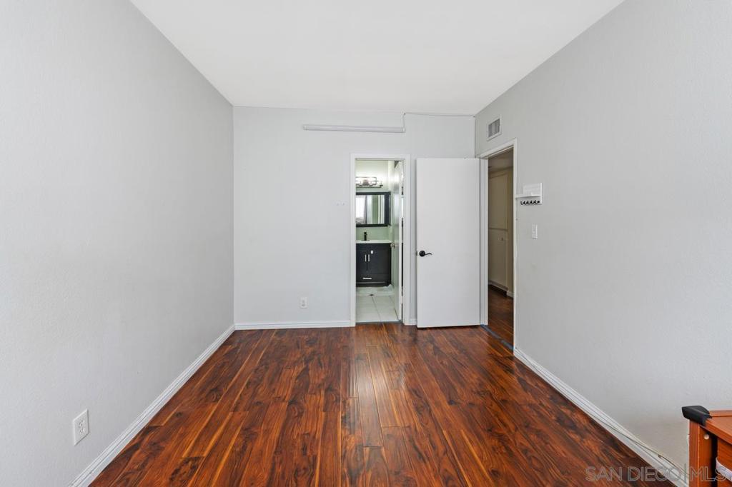 4550 Glacier - photo 8