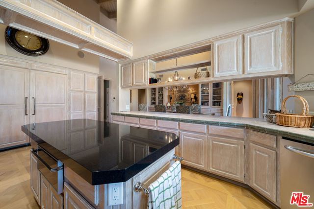 71150 N Thunderbird Terrace, Rancho Mirage CA: https://media.crmls.org/mediaz/4b838527-493f-41bd-a004-d46d9d523ef8.jpg