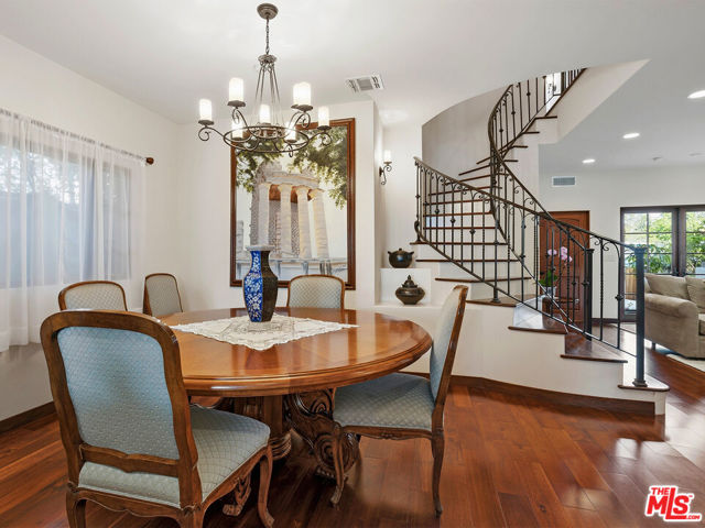 Image 7 of 31 For 2026 Greenfield Avenue