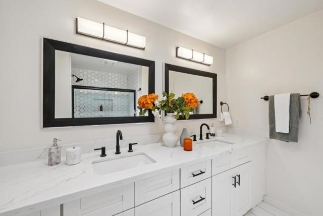985 Capitola Way, Santa Clara CA: https://media.crmls.org/mediaz/4b846e01-d238-42c7-ba6f-b8da433bb64b.jpg
