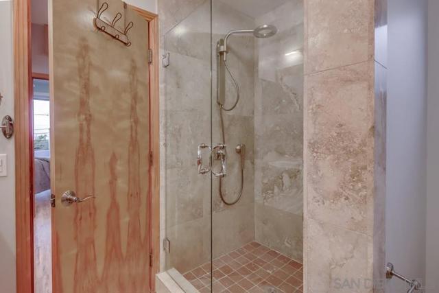 2318 Chalcedony St, San Diego CA: https://media.crmls.org/mediaz/4b84dc62-04ac-4d6a-a4d6-f58a79cedd8c.jpg