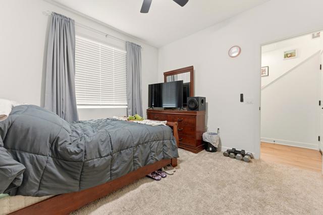 Detail Gallery Image 5 of 46 For 796 Makani St #3,  Chula Vista,  CA 91911 - 4 Beds | 3/1 Baths