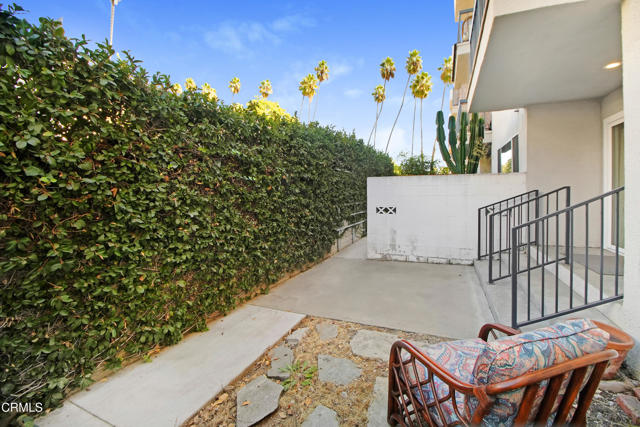 Detail Gallery Image 11 of 15 For 497 S El Molino Ave #106,  Pasadena,  CA 91101 - 2 Beds | 2 Baths