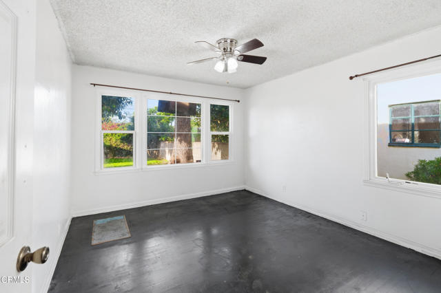 Detail Gallery Image 18 of 27 For 255 Douglas Ave, Oxnard,  CA 93030 - 2 Beds | 1 Baths