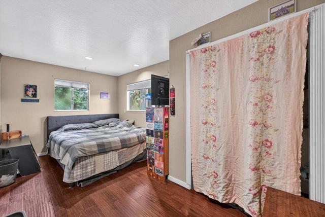885 Larkin Valley Road, Watsonville CA: https://media.crmls.org/mediaz/4b8720d1-1bfb-48ba-9e5b-c8571a1d3f1e.jpg