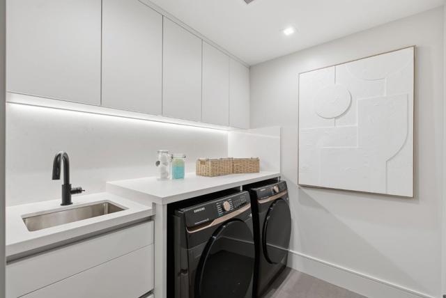 543 Tennyson Avenue, Palo Alto CA: https://media.crmls.org/mediaz/4b87367c-47d3-4253-ae55-0f80817e824f.jpg