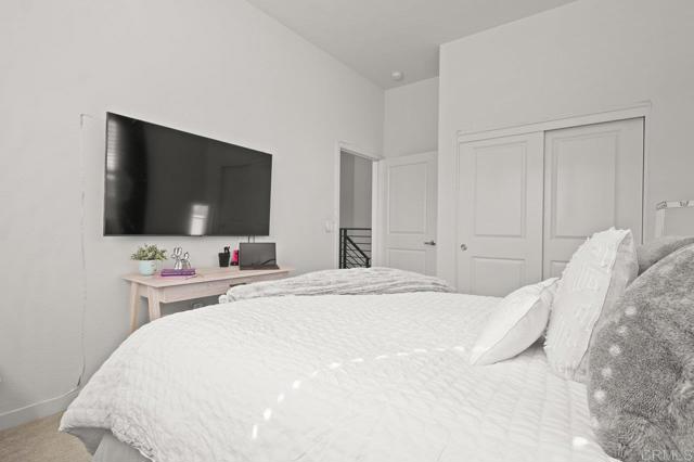 2035 Bravo Loop, Chula Vista CA: https://media.crmls.org/mediaz/4b87e889-f9fd-460e-9230-510504d8095e.jpg