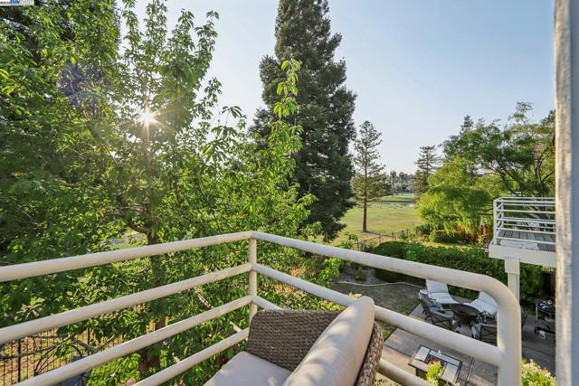 5310 E Lakeshore, San Ramon CA: https://media.crmls.org/mediaz/4b8871da-7b98-4472-a2bd-3bd9912ae661.jpg