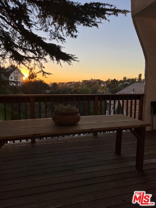 2225 1/2 Lake Shore Avenue, Los Angeles CA: https://media.crmls.org/mediaz/4b88e63d-4d70-4b8d-bfad-11398221bc3e.jpg