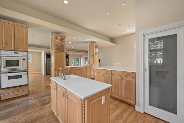 Image 12 of 41 For 17501 Wedgewood Avenue