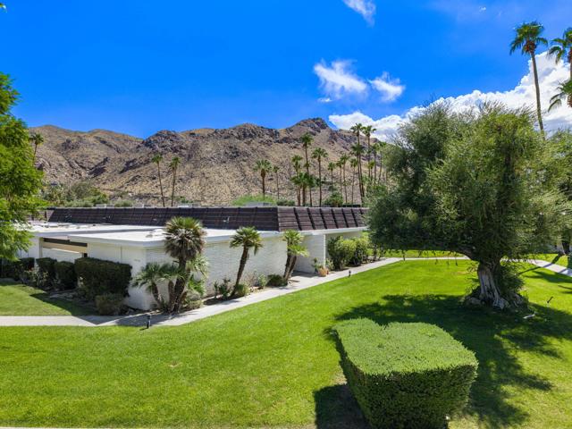 2515 E Jacaranda Road, Palm Springs CA: https://media.crmls.org/mediaz/4b89ead2-5f67-4e64-86b6-e79d8c6e6c0f.jpg