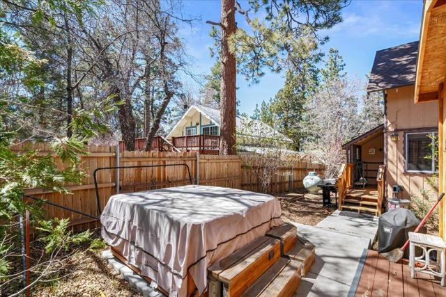 788 Imperial Avenue, Sugarloaf CA: https://media.crmls.org/mediaz/4b8a15f7-4a60-4257-8ce8-35dab7358714.jpg
