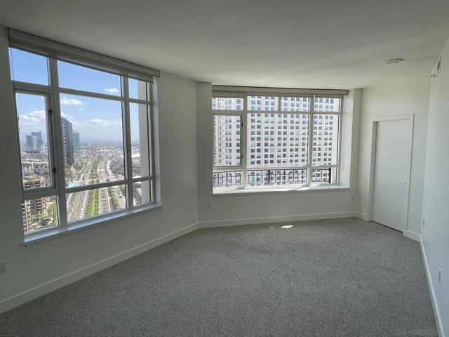700 W Harbor, San Diego CA: https://media.crmls.org/mediaz/4b8aed5c-5a9a-4b55-be94-760d66c6a033.jpg