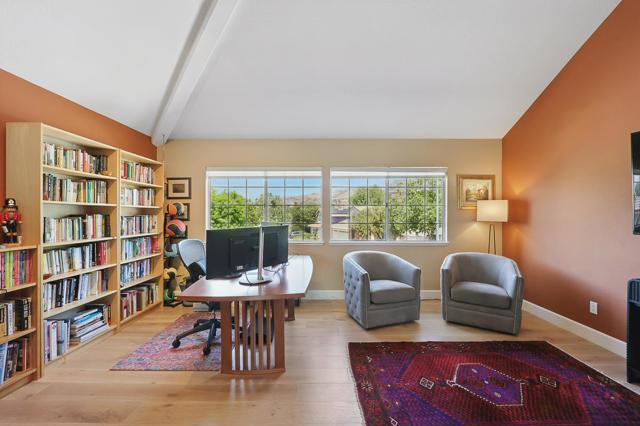 3239 Pinot Blanc Way, San Jose CA: https://media.crmls.org/mediaz/4b8b9ed4-cafa-400f-820b-278bcb3d2e35.jpg
