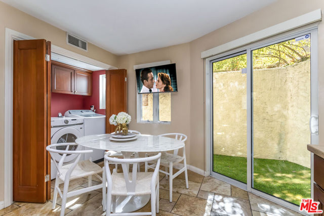 8783 Lookout Mountain Avenue, Los Angeles CA: https://media.crmls.org/mediaz/4b8bf6fa-963f-42c8-bd4a-3a35a2dbebfd.jpg