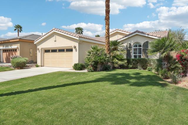 81772 Rustic Canyon Drive, La Quinta CA: https://media.crmls.org/mediaz/4b8c71fc-0d66-4b12-9412-5a7c30e88eb5.jpg