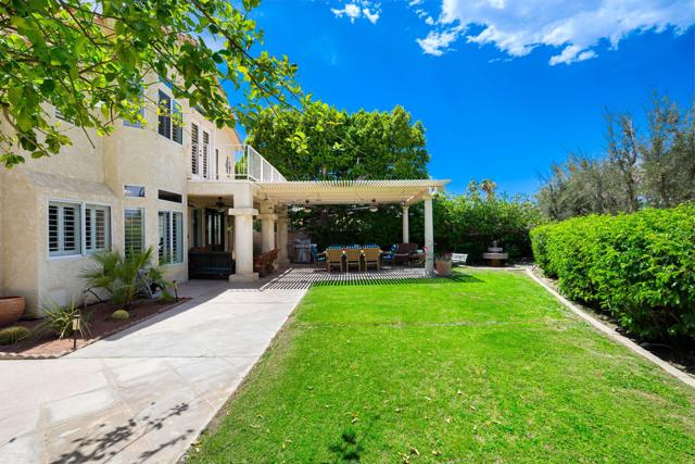 230 Augusta Drive, Palm Desert CA: https://media.crmls.org/mediaz/4b8c97a5-93a5-4fe1-8d2e-66271a48f7e7.jpg