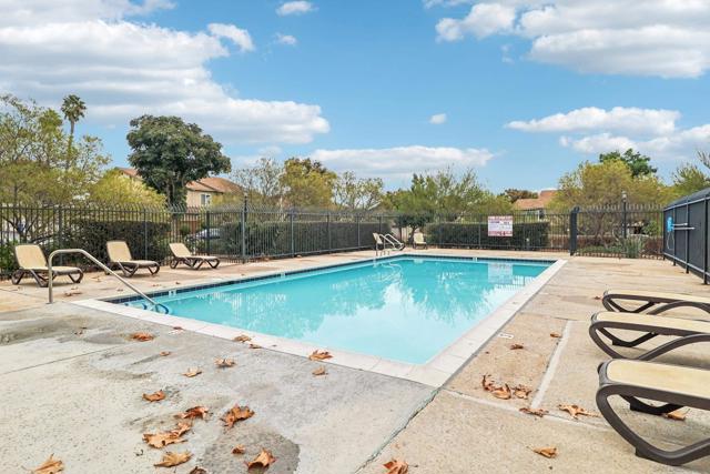 10220 Princess Sarit Way, Santee CA: https://media.crmls.org/mediaz/4b8d7dda-abb4-454d-a5ed-cba686fc24ca.jpg