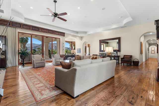 80645 La Docena Trail, La Quinta CA: https://media.crmls.org/mediaz/4b9026ab-0482-43ca-8c13-7e515e0a45a7.jpg