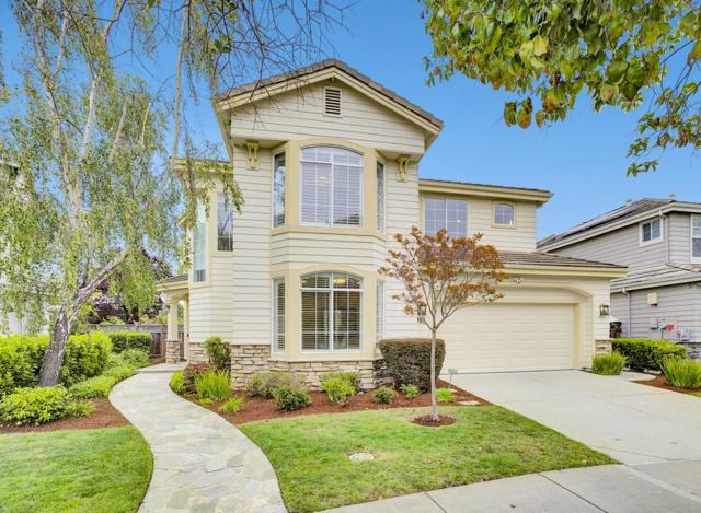 998 Governors Bay Drive, Redwood City CA: https://media.crmls.org/mediaz/4b903dae-0a9b-4c9d-9b66-785e416c3a0b.jpg