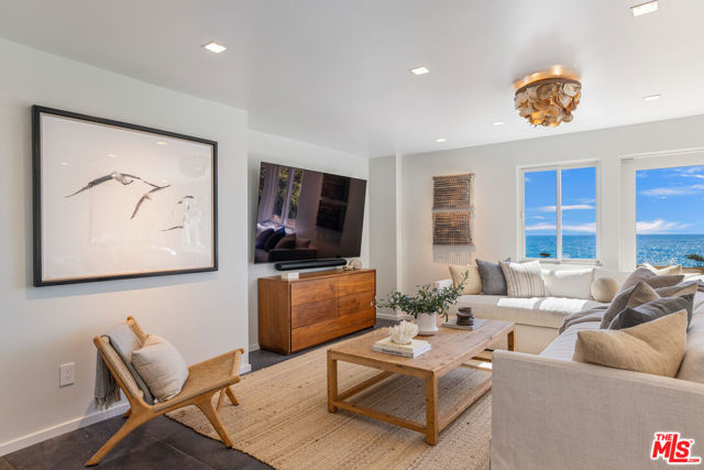 31558 Victoria Point Road, Malibu, California 90265, 4 Bedrooms Bedrooms, ,4 BathroomsBathrooms,Single Family Residence,For Sale,Victoria Point,24414895