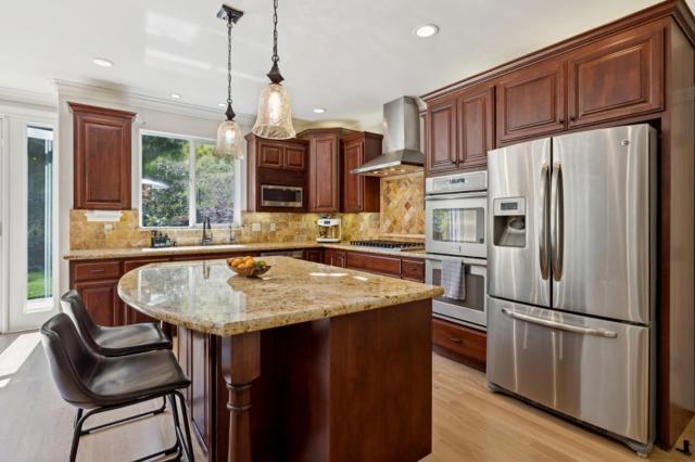 111 Falcon Ridge Road, Scotts Valley CA: https://media.crmls.org/mediaz/4b928557-5cff-41fc-8dde-967bc4400edc.jpg