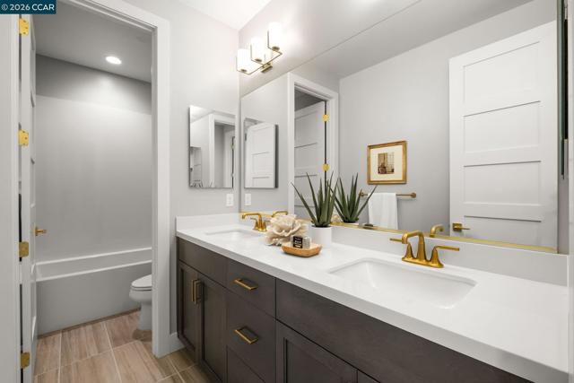 Image 24 of 38 For 257 Haleena Place