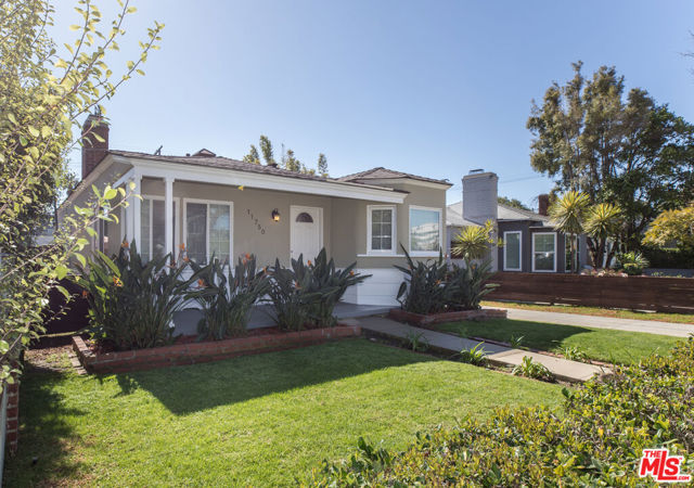 11750 Tennessee Avenue, Los Angeles CA: https://media.crmls.org/mediaz/4b92f4a8-99d7-427d-b3b0-35353b0c75b5.jpg