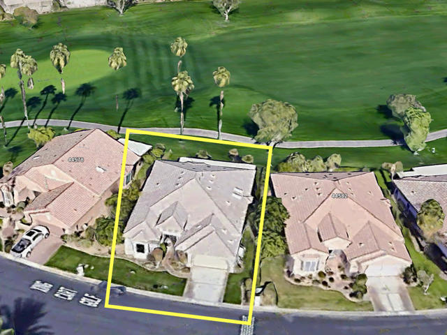 44580 S Heritage Palms Drive, Indio CA: https://media.crmls.org/mediaz/4b93ad52-5f59-4ac7-a349-a6f80fbee85b.jpg