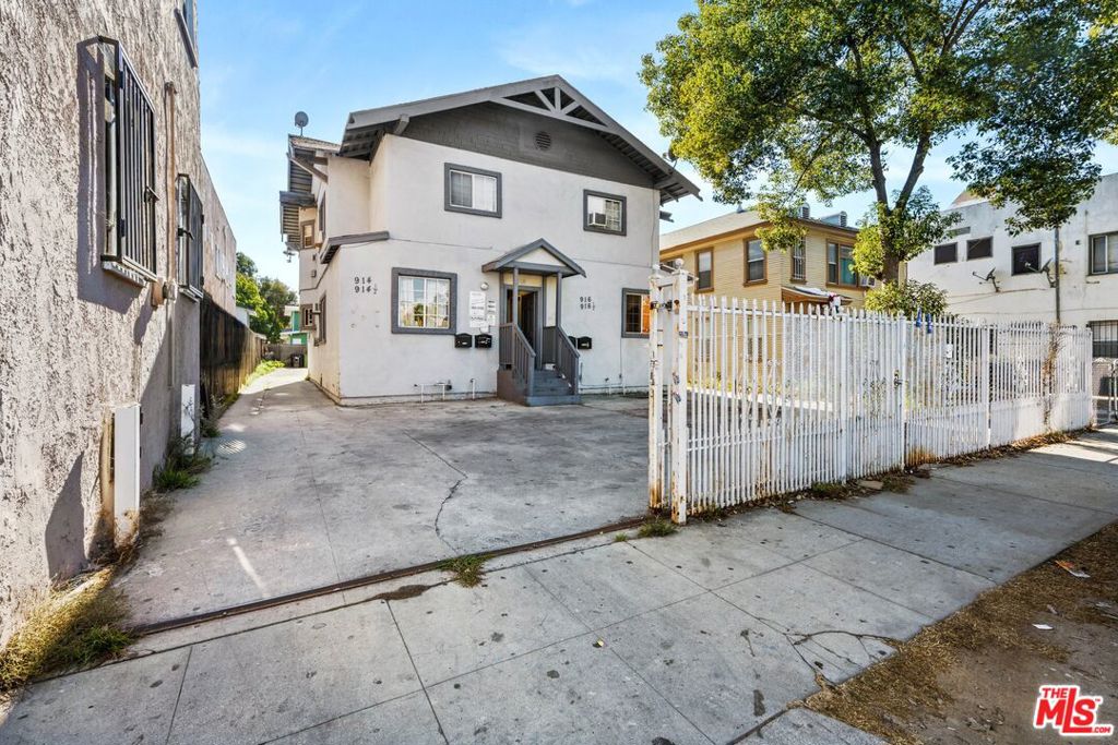 914 W 41st Street, Los Angeles, CA 90037