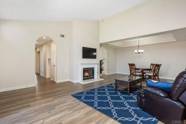 3325 Genoa Way, Oceanside CA: https://media.crmls.org/mediaz/4b94fbd7-bfeb-4c65-9ce9-3f5f1327aa22.jpg