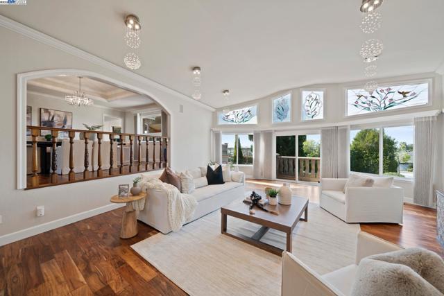 46925 Aloe Court, Fremont CA: https://media.crmls.org/mediaz/4b952d0b-63c4-4ec6-aca6-329072a7f6d7.jpg