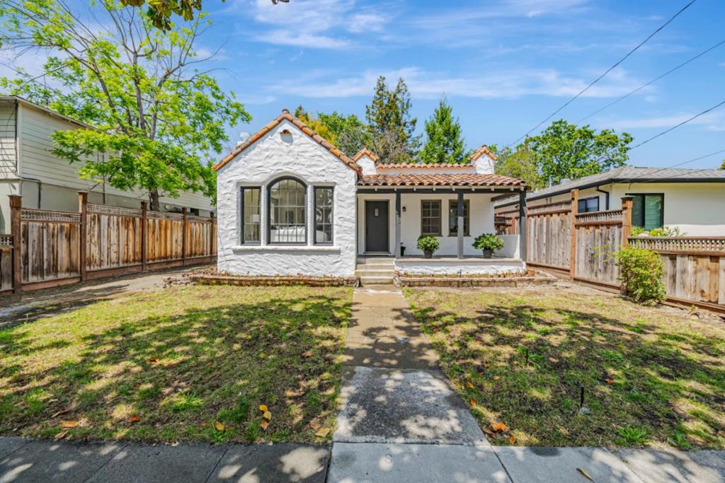 470 Matadero Avenue