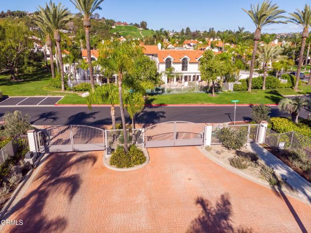Detail Gallery Image 33 of 37 For 279 Camino Toluca, Camarillo,  CA 93010 - 3 Beds | 3 Baths
