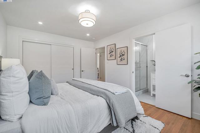 5232 Proctor Road, Castro Valley CA: https://media.crmls.org/mediaz/4b96dfc4-6ee1-477c-97fd-901e870fd097.jpg