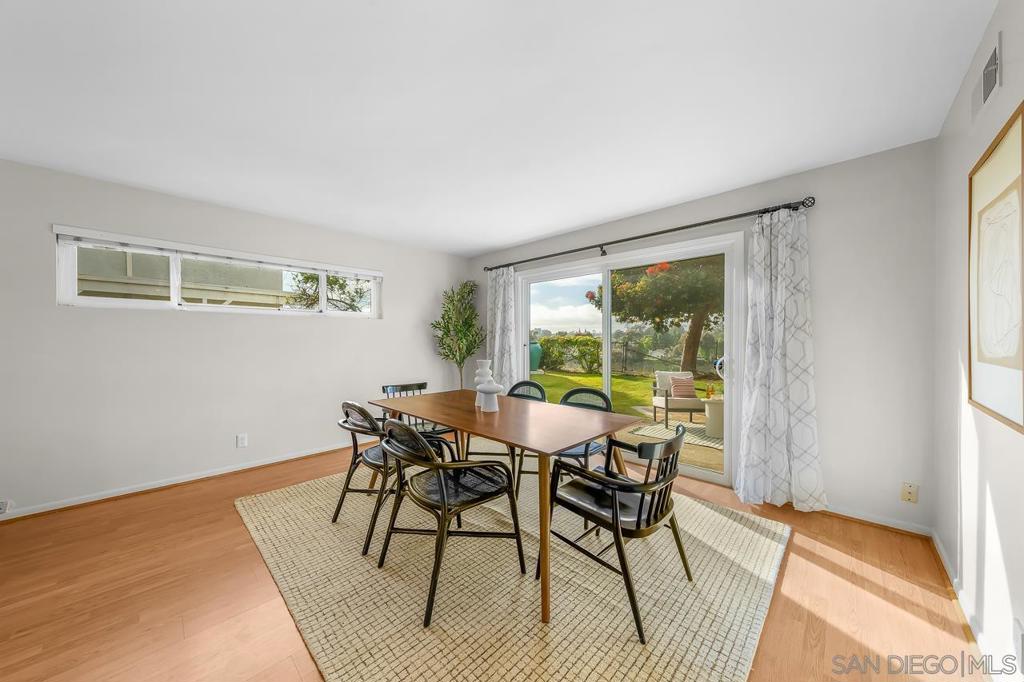 3086 Mercer Lane - photo 9