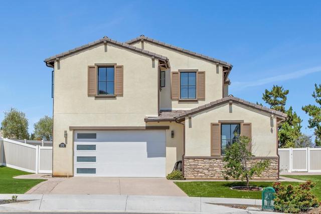 12410 Aria Ct, Poway CA: https://media.crmls.org/mediaz/4b98011b-26ad-4625-b5bc-81ba11aaa73b.jpg