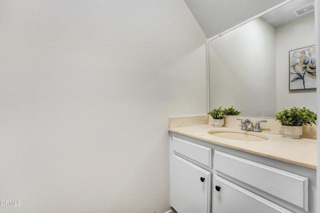 12521 Ralston Avenue, Sylmar CA: https://media.crmls.org/mediaz/4b98ad8c-ee32-449f-a21b-bbb34c3105c5.jpg