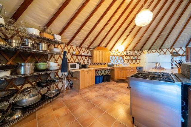 1301 Bear Creek, Boulder Creek CA: https://media.crmls.org/mediaz/4b993659-0d1a-40e2-b64b-05d824855922.jpg