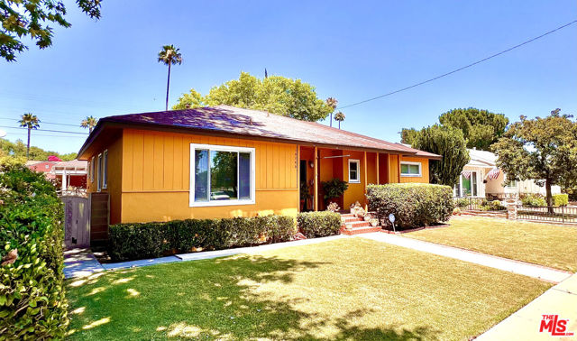 19755 Covello Street photo 4