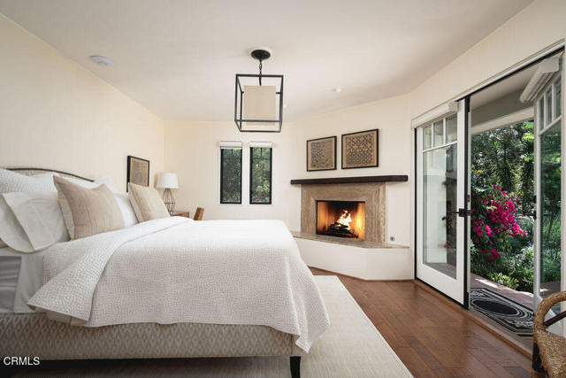 840 Ivy Lane, Montecito CA: https://media.crmls.org/mediaz/4b995129-e074-4b8c-87bb-659e7cb062fc.jpg