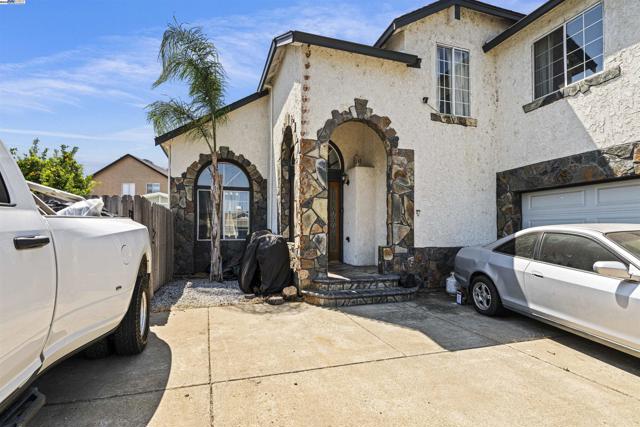 1860 Concannon Dr, Oakley CA: https://media.crmls.org/mediaz/4b995e2c-b0da-4352-9508-92a87638f7b9.jpg