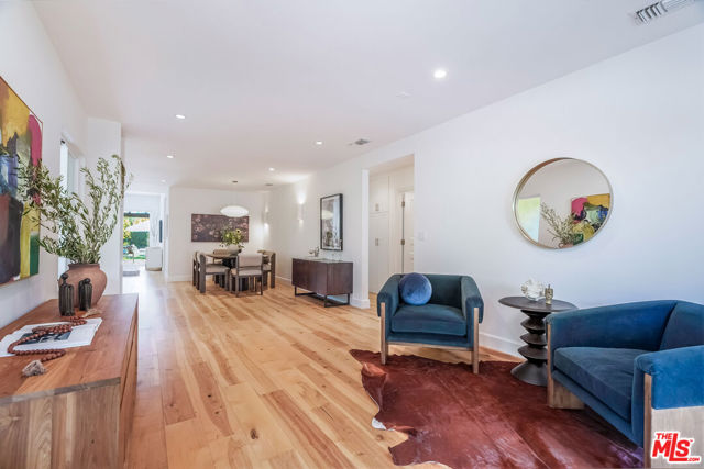 15220 Valleyheart Drive photo 6