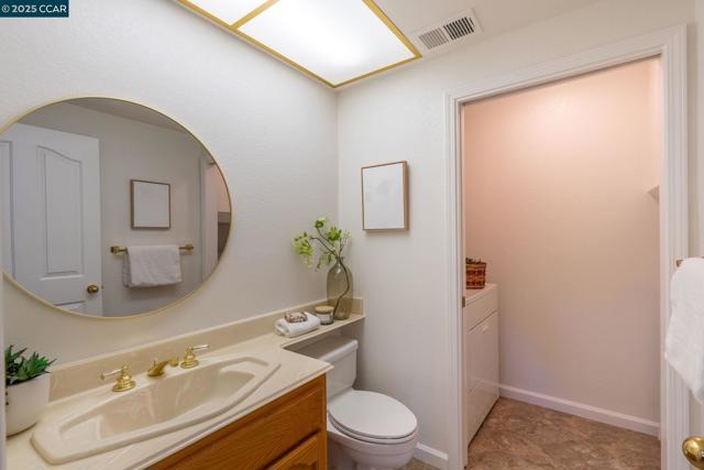 353 Winterwind Cir, San Ramon CA: https://media.crmls.org/mediaz/4b99b281-2c85-4179-a7fb-d66db56552f7.jpg