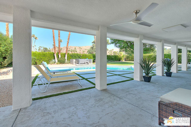 2566 S Calle Palo Fierro, Palm Springs CA: https://media.crmls.org/mediaz/4b9acf7f-881b-4711-8796-d265c7da5b4b.jpg