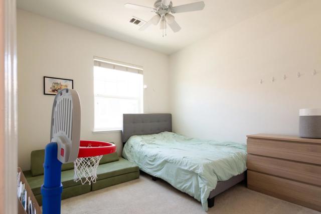 2725 Lavender Terrace, San Jose CA: https://media.crmls.org/mediaz/4b9b29e5-2d55-4754-81c9-e9cb7072914e.jpg