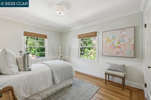 72 Davis Rd, Orinda CA: https://media.crmls.org/mediaz/4b9c49c0-e53d-4564-ba16-5a238c285227.jpg