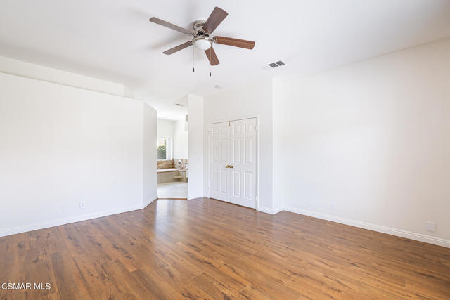 525 Myrtle Court, Oak Park CA: https://media.crmls.org/mediaz/4b9d198c-595f-4da0-acac-5052f104857f.jpg
