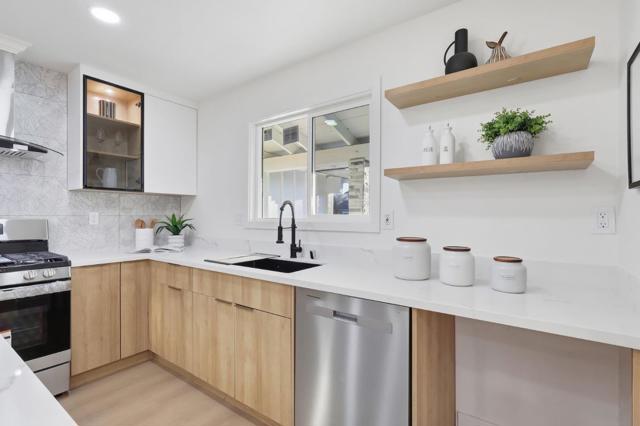 6624 Catamaran Street, San Jose CA: https://media.crmls.org/mediaz/4b9daf78-b906-4989-891d-780805d04b96.jpg